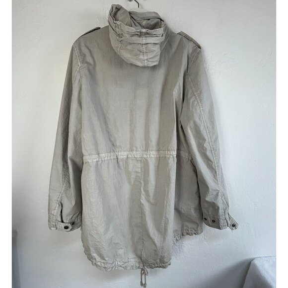 Levi's Womens Beige Drawstring Hooded Utility Jacket XL Lightweight Pockets - Picture 2 of 8